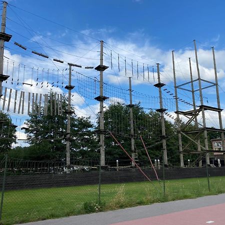 Knus Boomstamhuisje Op De Schatberg - Nabij Toverland Sevenum Exteriör bild